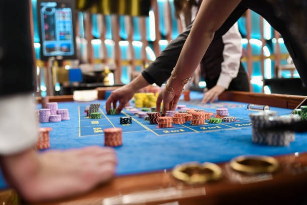 Live blackjack table during peak hours
